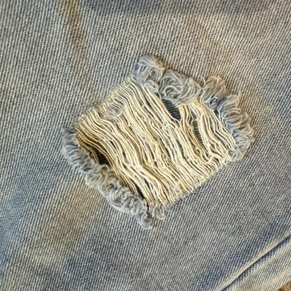 Flamingo Women's Light Blue Cropped Jeans, oversized, boho-esque. - Picture 7 of 9